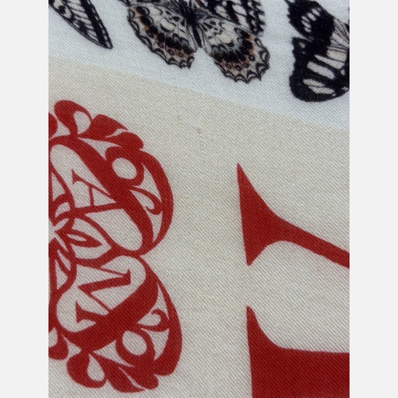 Alexander McQueen Oversized Playing Card Shawl Scarf King Large 80" x 54" - Picture 12 of 13